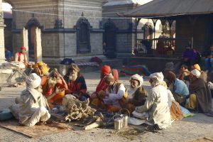 पशुपतिनाथ आउनुभएका साधुसन्तलाई भोजनसहित धुनीको व्यवस्था