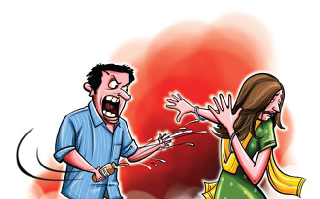 होली खेल्ने क्रममा छ्यापेको एसिडले तीनजना घाइते
