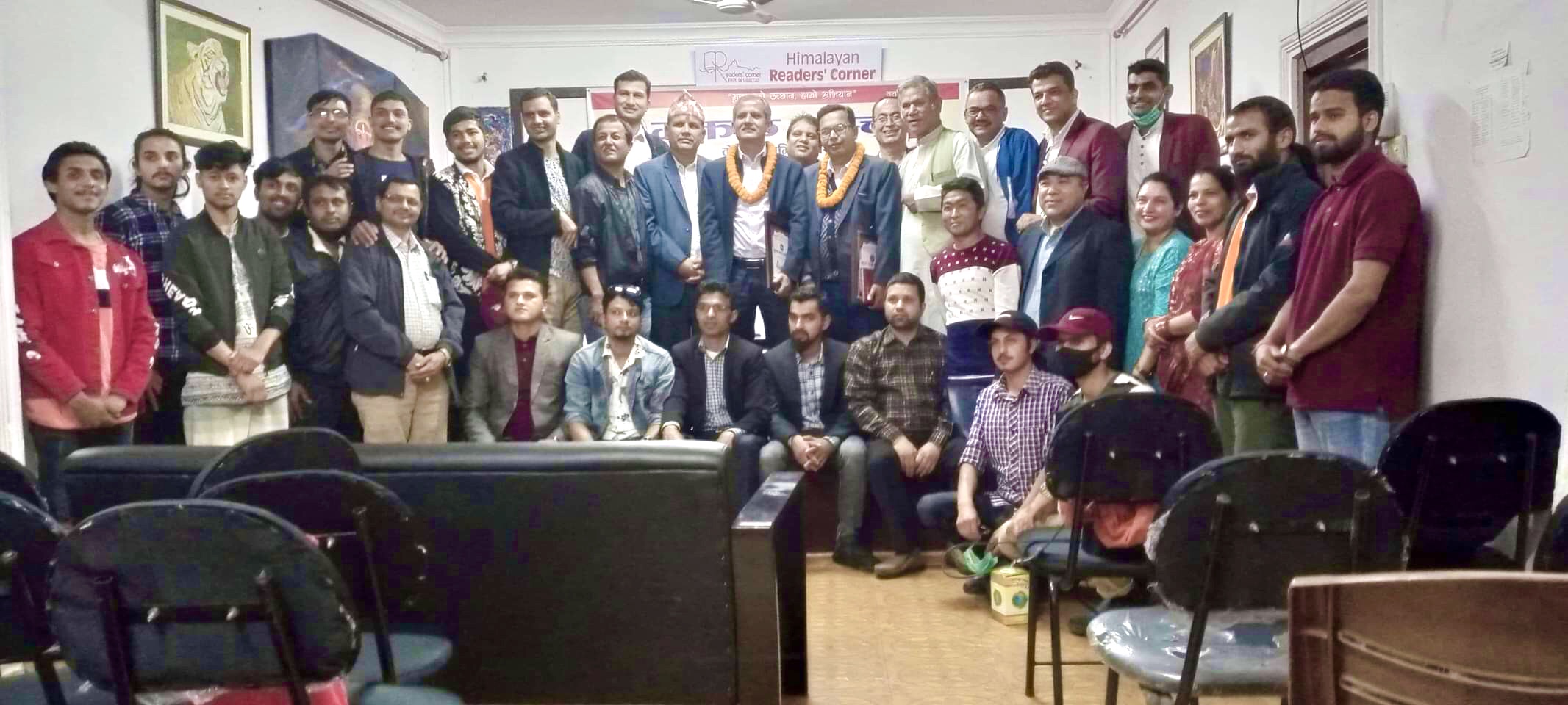 पोखरामा मुक्तककारद्धय डा. वसन्त गौतम र जिवन सागर भण्डारी को विशेष वाचन