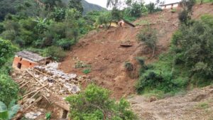 पाल्पामा पहिरोले ६ घर पुरिए, एक जनाको मृ’त्यु, चार वर्षीय बालक बेप’त्ता