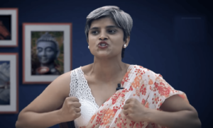 मलाई पनि राम्रो पुरुषले हेरोस् भन्ने लाग्छ,हेण्डसम पुरुष देख्दा इमोशन जाग्छ : सावित्री सुवेदी (भिडियो )