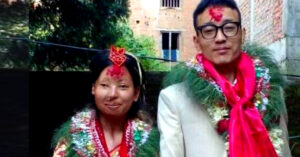 एसिडले जलेकी संगिताको गासियो लगनगाठो ।