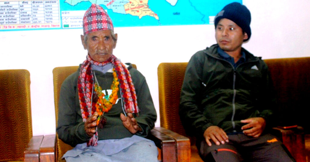 ५२ वर्षपछि आफन्तको सम्पर्कमा आए गङ्गाबहादुर