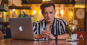 ‘महानायक’ वि’वादमा सलोनले माफी माग्दै भने–‘मैले वुझ्न सकिनँ’