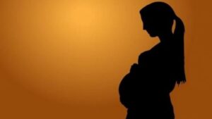 जसलाई आफ्नै भिनाजुले अविवाहित आमा बनाए